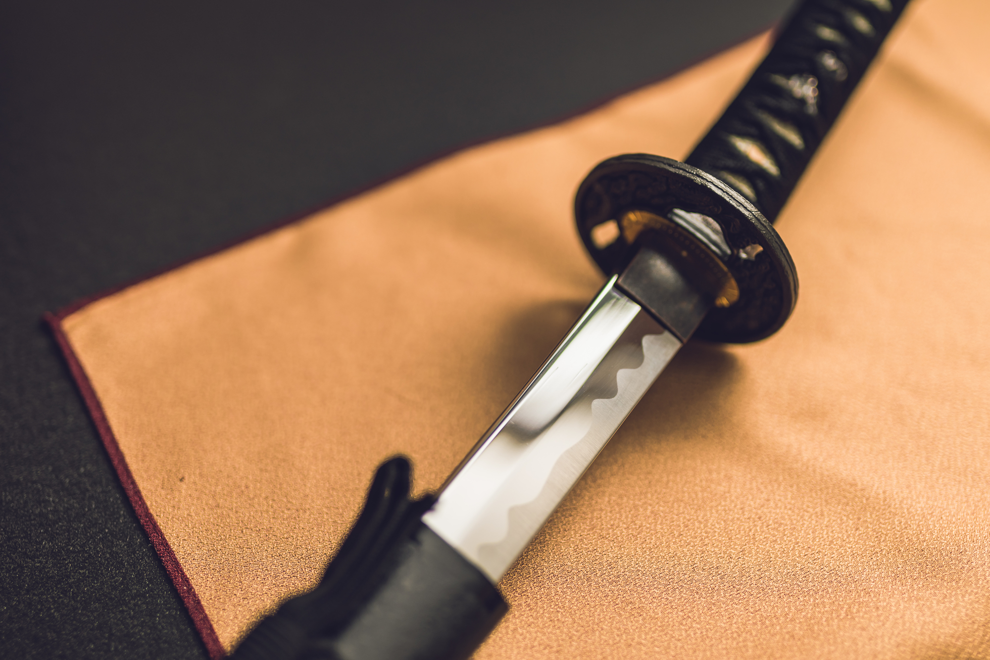 刀剣・日本刀の手入れ・保管方法と注意点を解説！ | 古美術八光堂の
